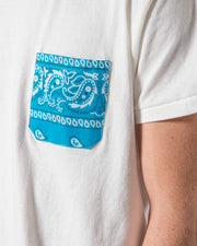 Overlord Upcycling Vintage | White T-shirts With Pocket Blue Bandana